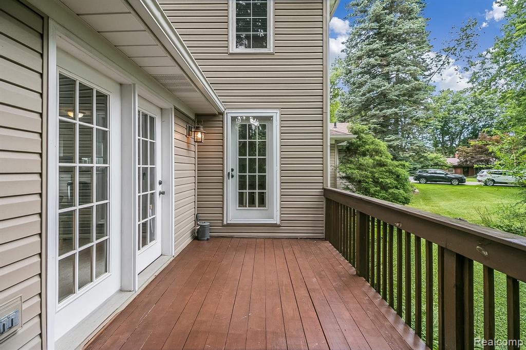 2035 Devonshire Road Bloomfield Hills, MI 48302 - Photo 34 of 36