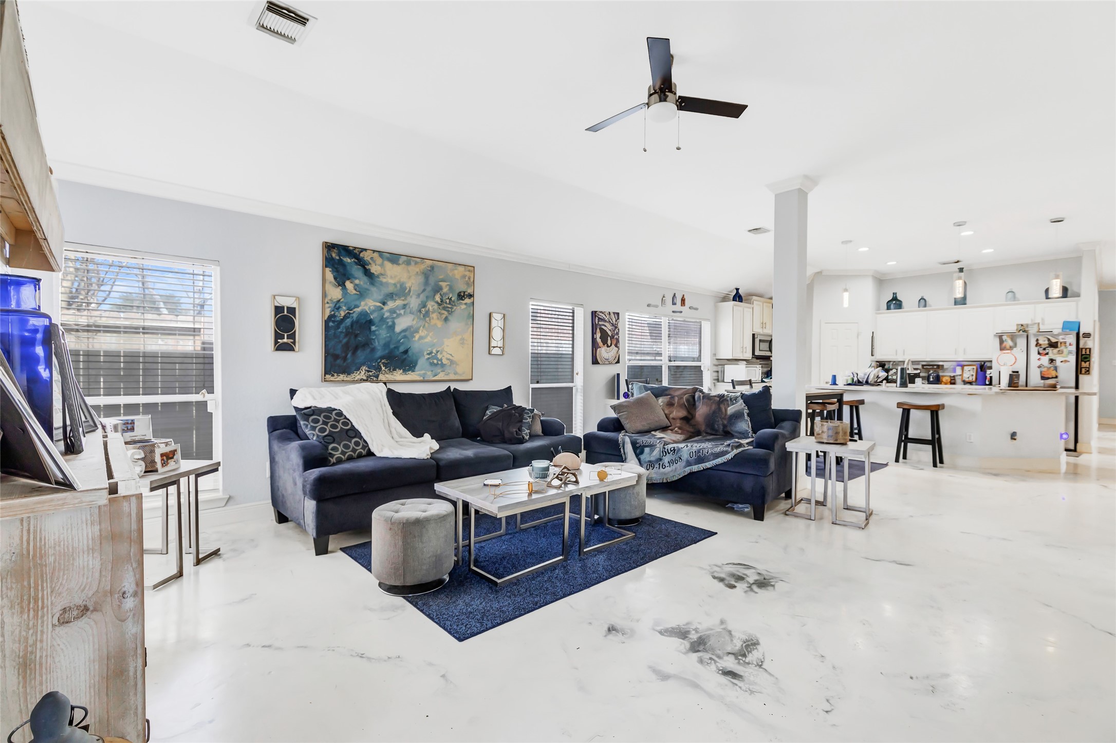 14415 Red Mulberry Lane Houston, TX 77044 - Photo 16 of 26 a living room with furniture and a flat screen tv