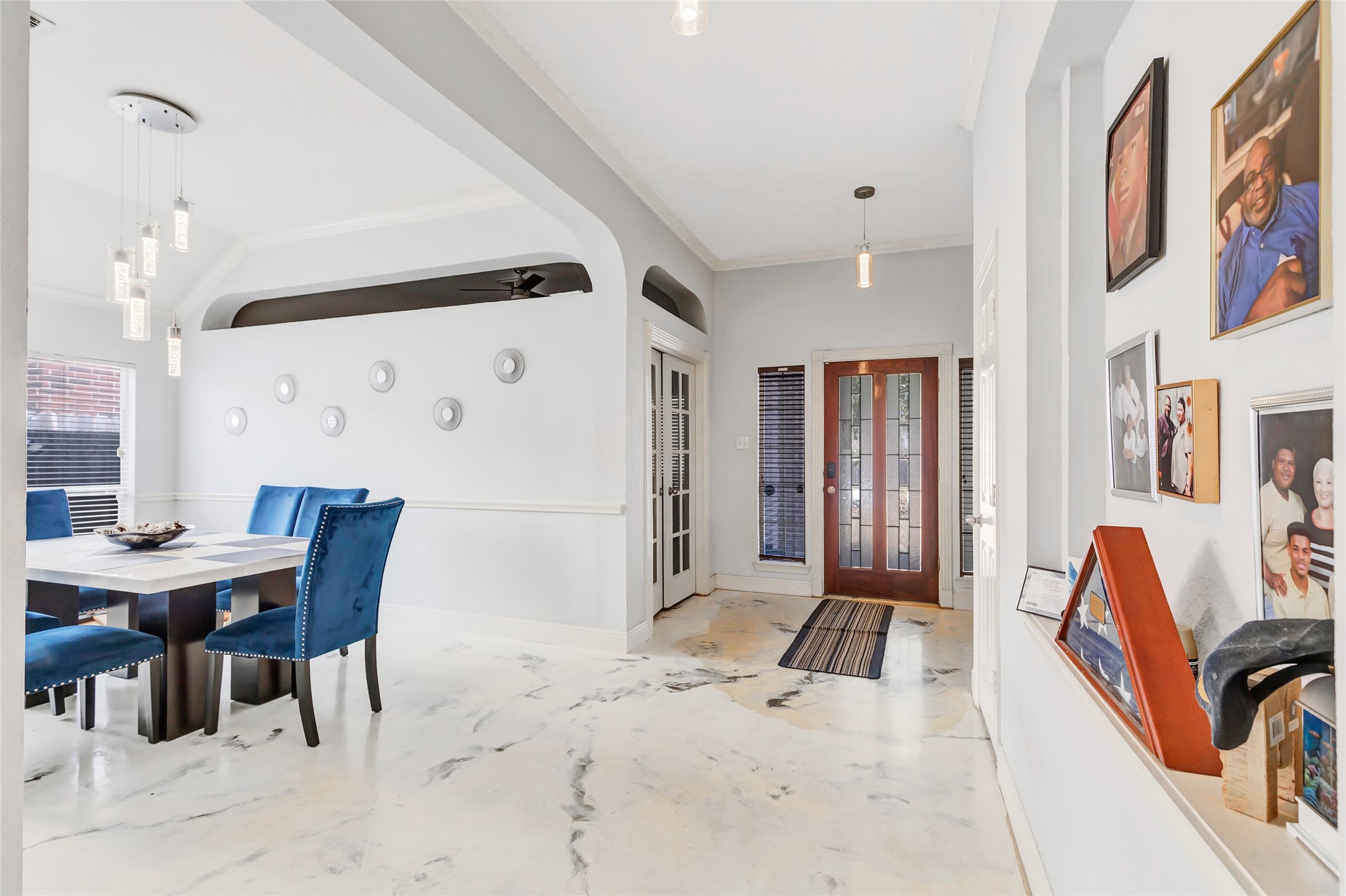 14415 Red Mulberry Lane Houston, TX 77044 - Photo 6 of 26 a view of a livingroom with furniture window and wooden floor