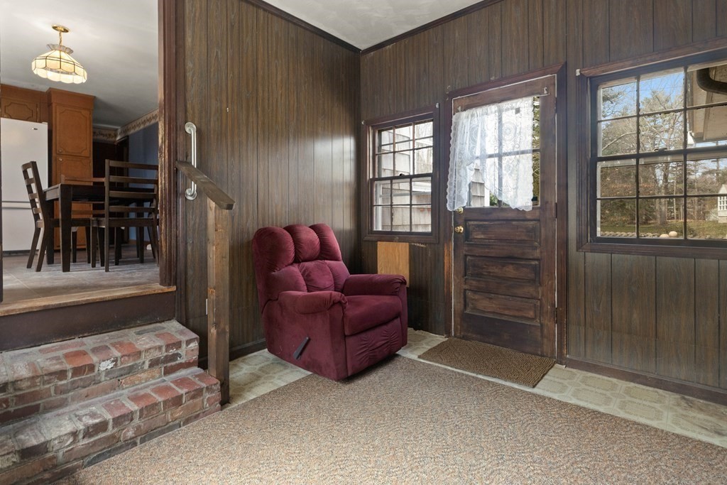 41 Searle Street Georgetown, MA 01833 - Photo 23 of 34