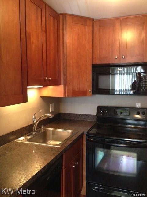 30236 Southfield Road Southfield, MI 48076 - Photo 15 of 16 photo 1.jpg