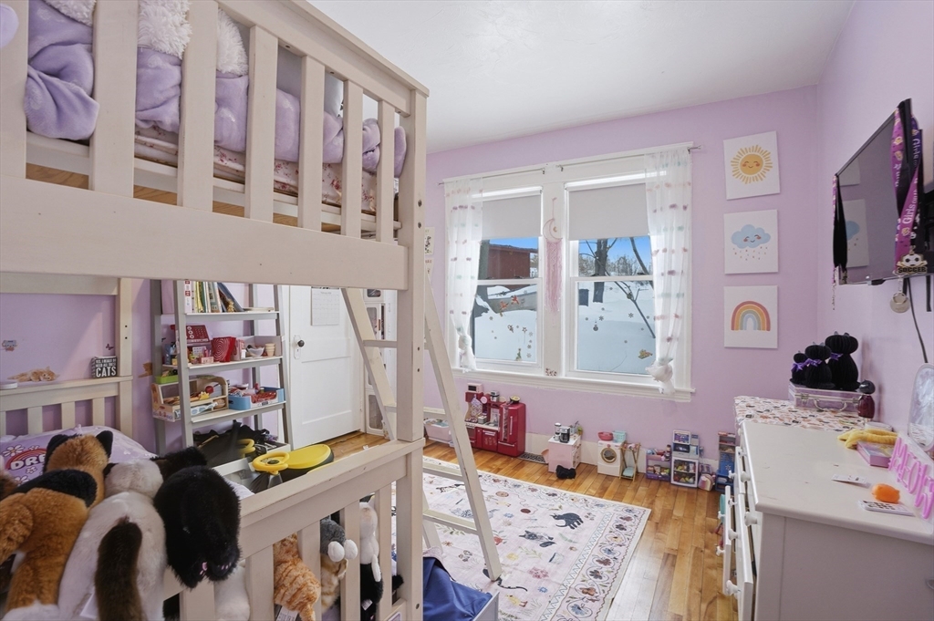 24 Ingleside Avenue Worcester, MA 01604 - Photo 17 of 39