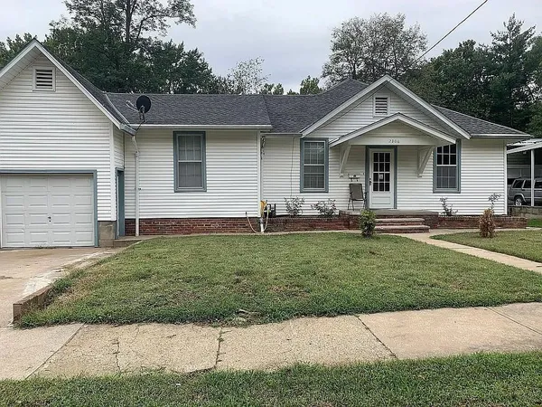 $247,000 | 2306 Circle Dr Street, St. Joseph, MO 64505