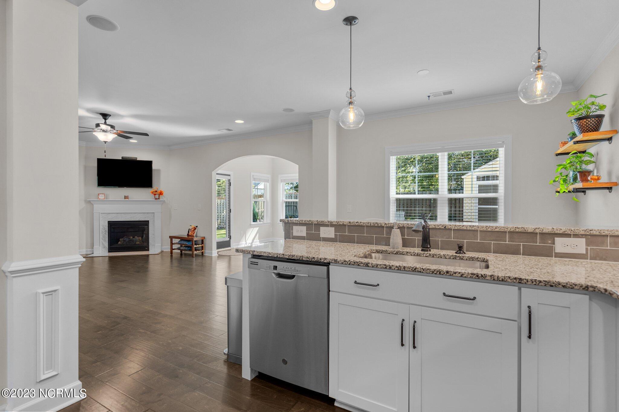 124 Collins Way Hampstead, NC 28443 - Photo 13 of 60 40-web-or-mls-DSC07068