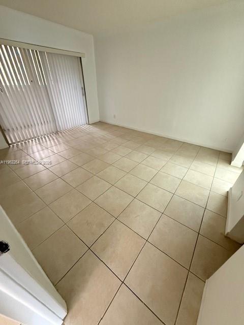 301 Cambridge Road, Unit 106 Hollywood, FL 33024 - Photo 3 of 12
