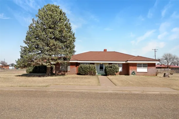 $249,000 | 801 Sherwood Lane, Bovina, TX 79009