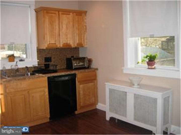 310 South Springfield Road Clifton Heights, PA 19018 - Photo 7 of 15 Kitchen