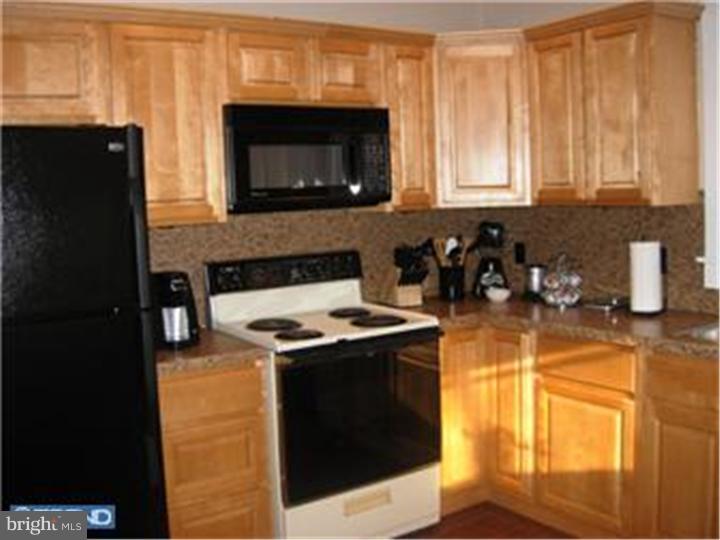 310 South Springfield Road Clifton Heights, PA 19018 - Photo 8 of 15 Kitchen