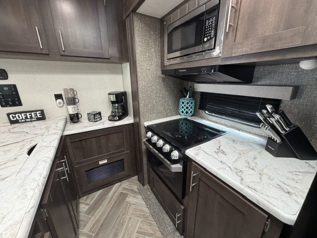 2795 East 28th Road Marseilles, IL 61341 - Photo 11 of 81