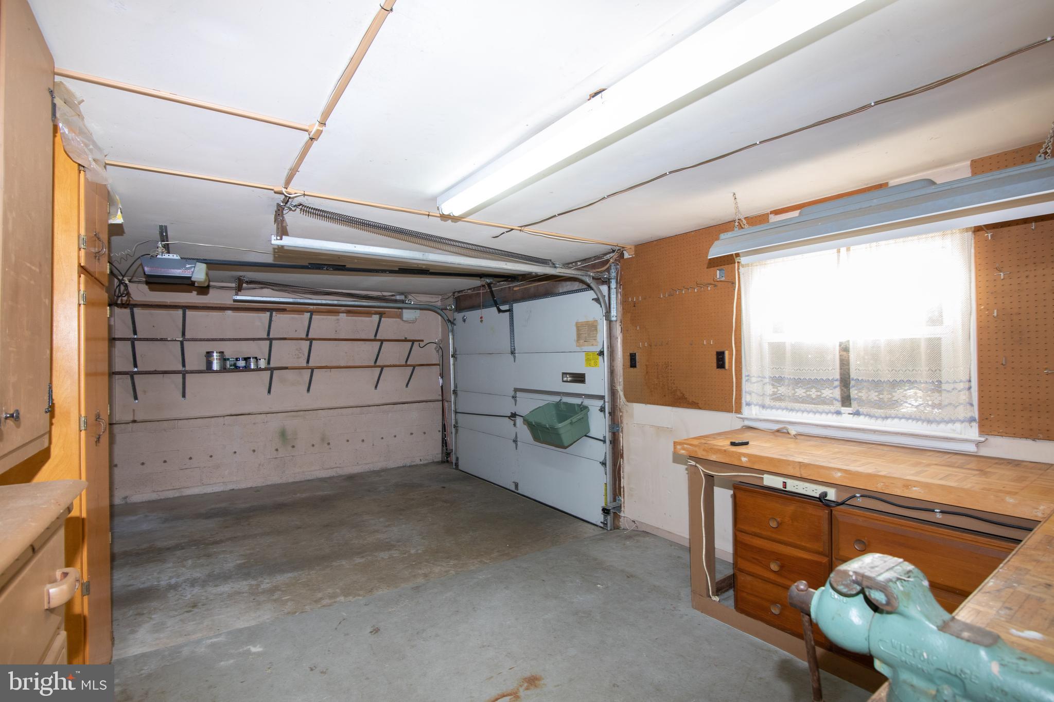 27 Regent Road Cherry Hill, NJ 08003 - Photo 34 of 36 Gallery Image 34