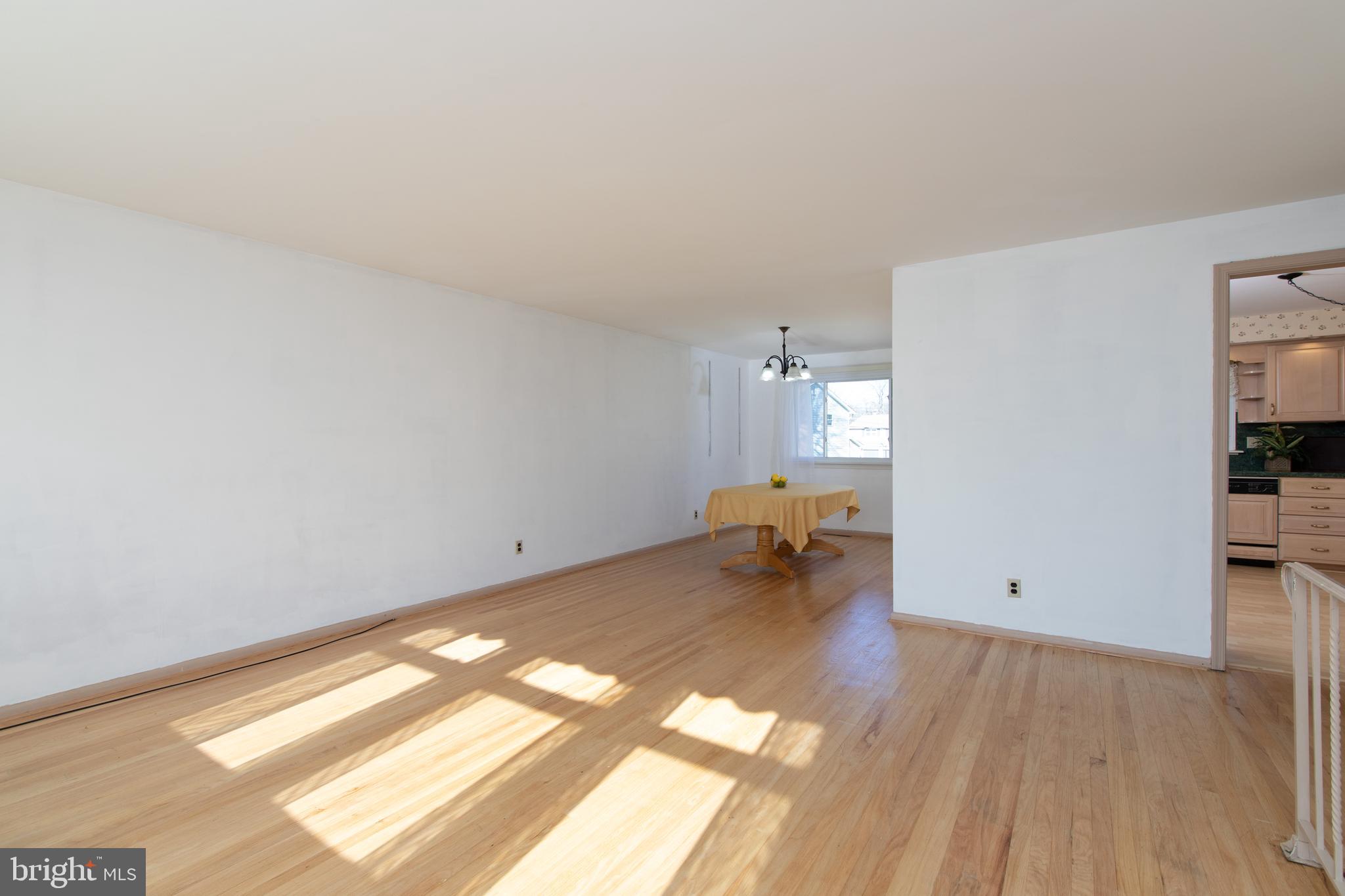 27 Regent Road Cherry Hill, NJ 08003 - Photo 9 of 36 Gallery Image 9