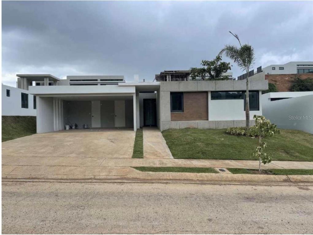 235 Monteazul Dev Guaynabo, PR 00969 - Photo 1 of 1 Gallery Image 1