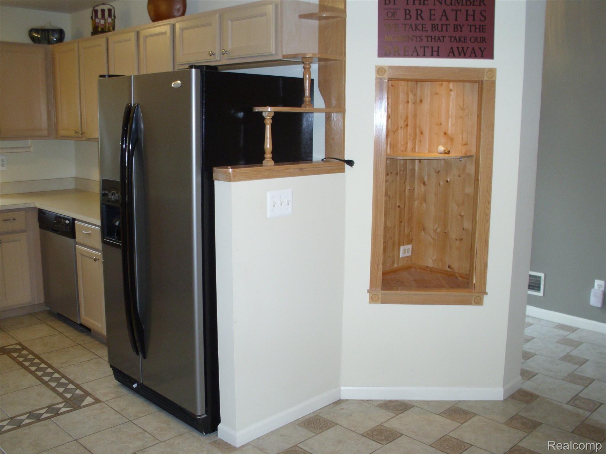16841 Country Ridge Lane Macomb, MI 48044 - Photo 21 of 76 DSCI4169.JPG
