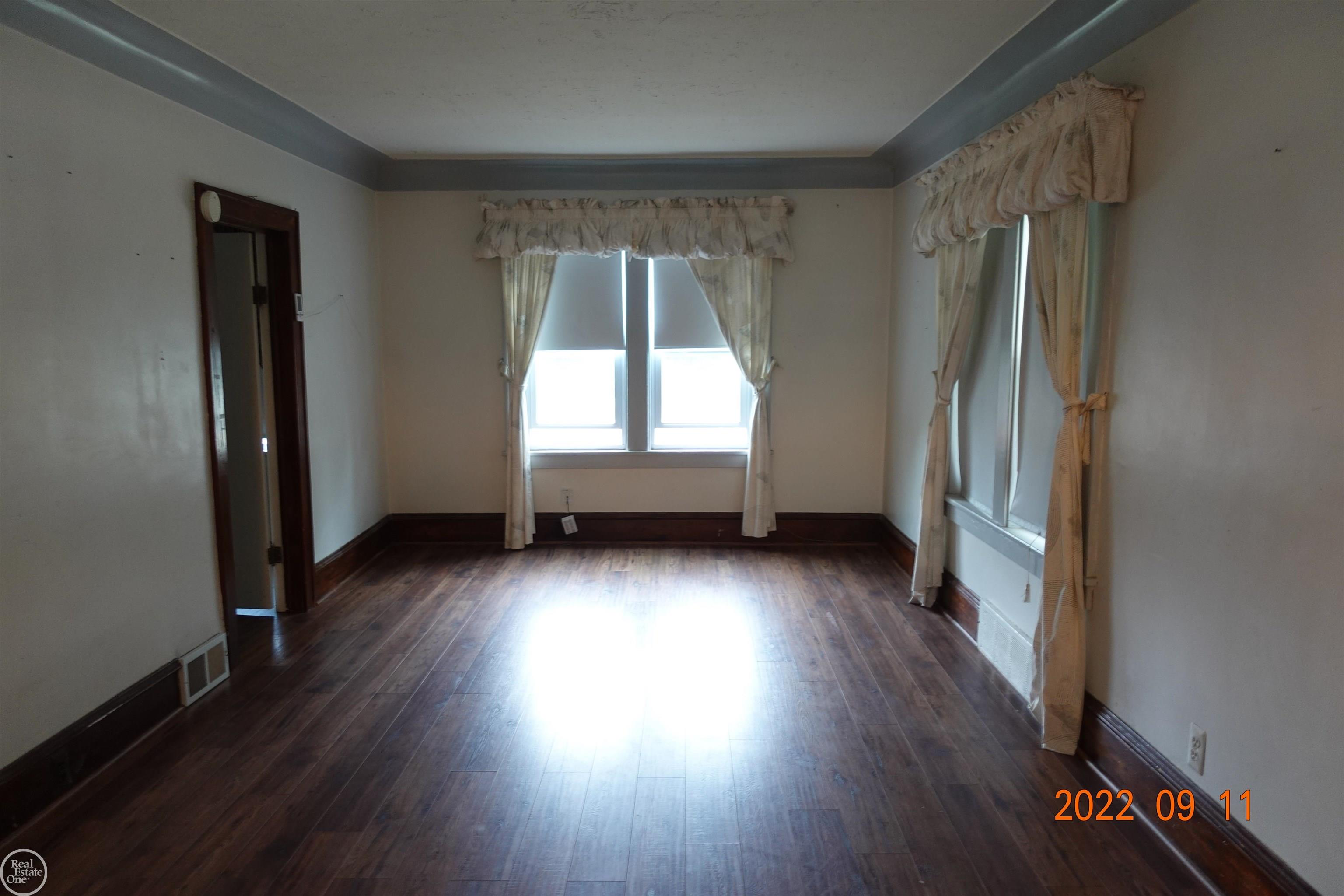 21603 Twelve Mile Road St. Clair Shores, MI 48081 - Photo 38 of 41