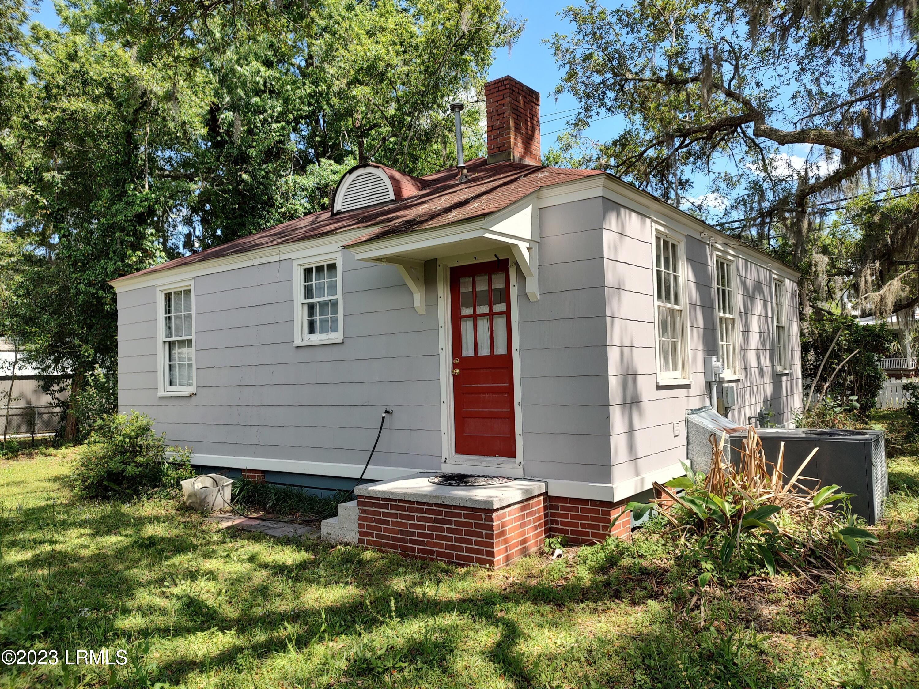 2305 Depot Road Beaufort, SC 29902 - Photo 3 of 24 IMG_20230415_150038874_HDR - Copy
