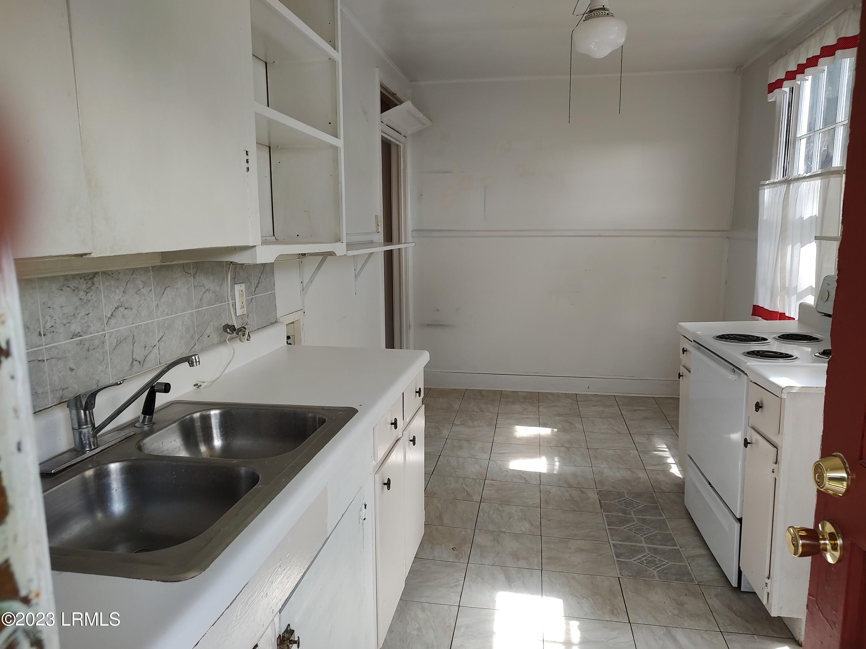2305 Depot Road Beaufort, SC 29902 - Photo 8 of 24 IMG_20230417_152952998 - Copy