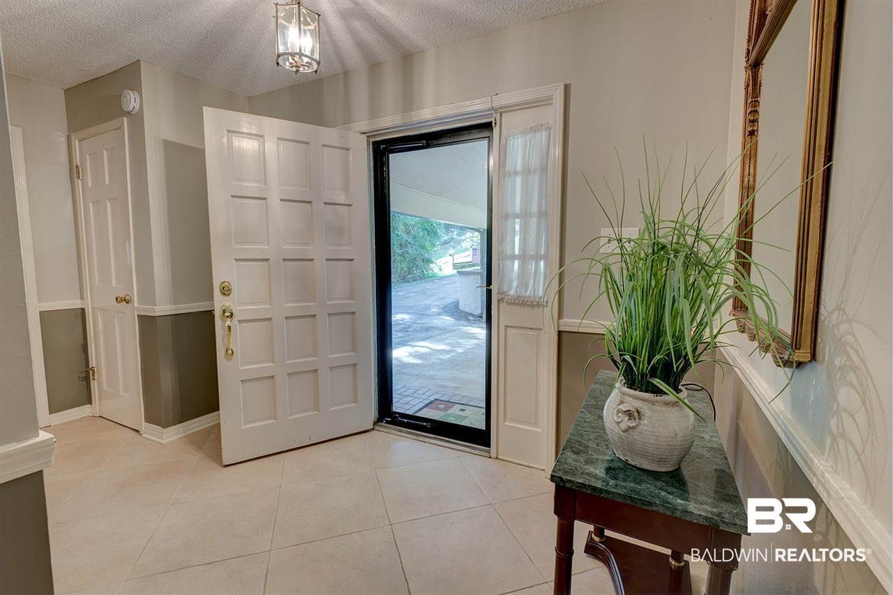126 Lake Front Drive Daphne, AL 36526 - Photo 8 of 37