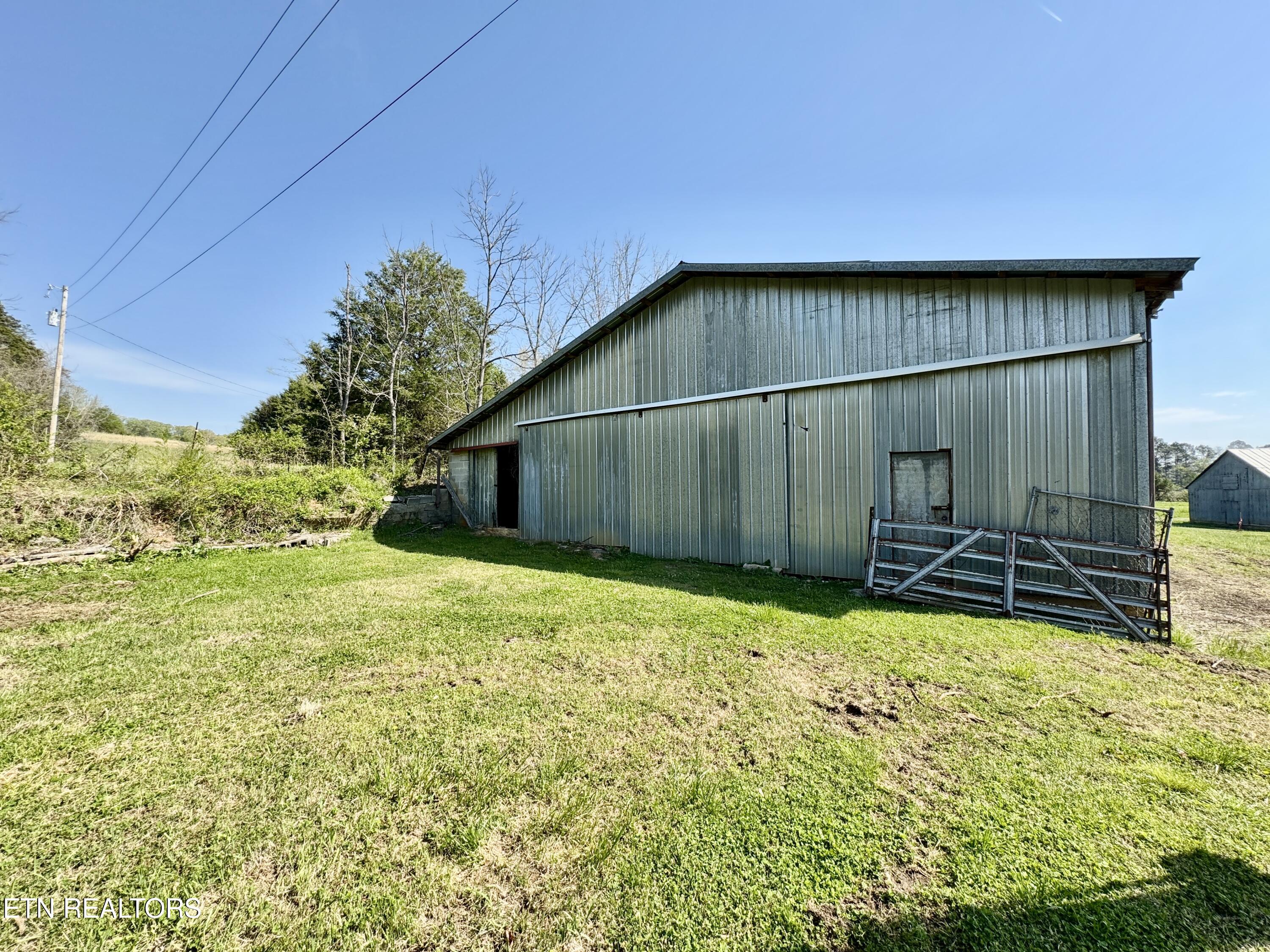 Mans Hollow Road Kingston, TN 37763 - Photo 5 of 10 4-3