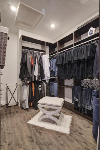 130 Lancaster Road Boynton Beach, FL 33426 - Photo 17 of 24 Master Closet