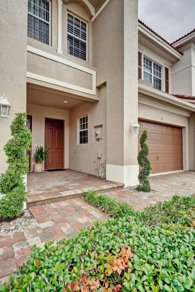 130 Lancaster Road Boynton Beach, FL 33426 - Photo 21 of 24 Front Narrow