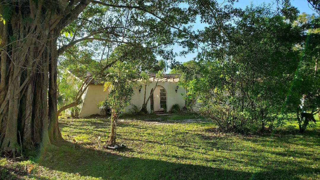 CBS Home on 2.5 Acres