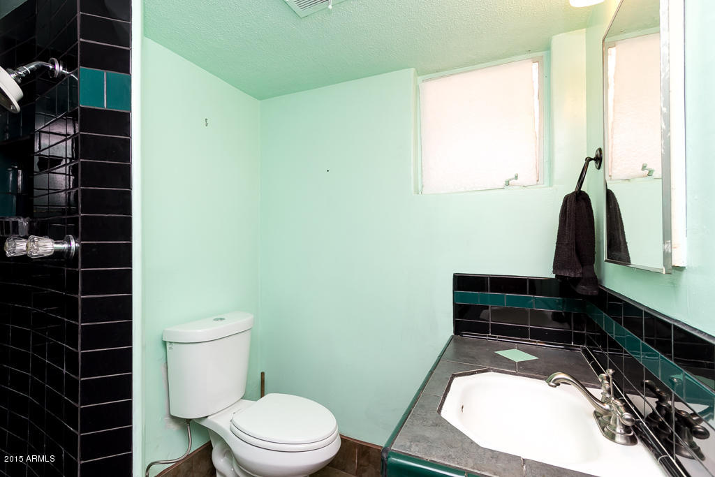 1904 East Monte Vista Road Phoenix, AZ 85006 - Photo 12 of 15 1904_E_Monte_Vista_Rd_AZ-19
