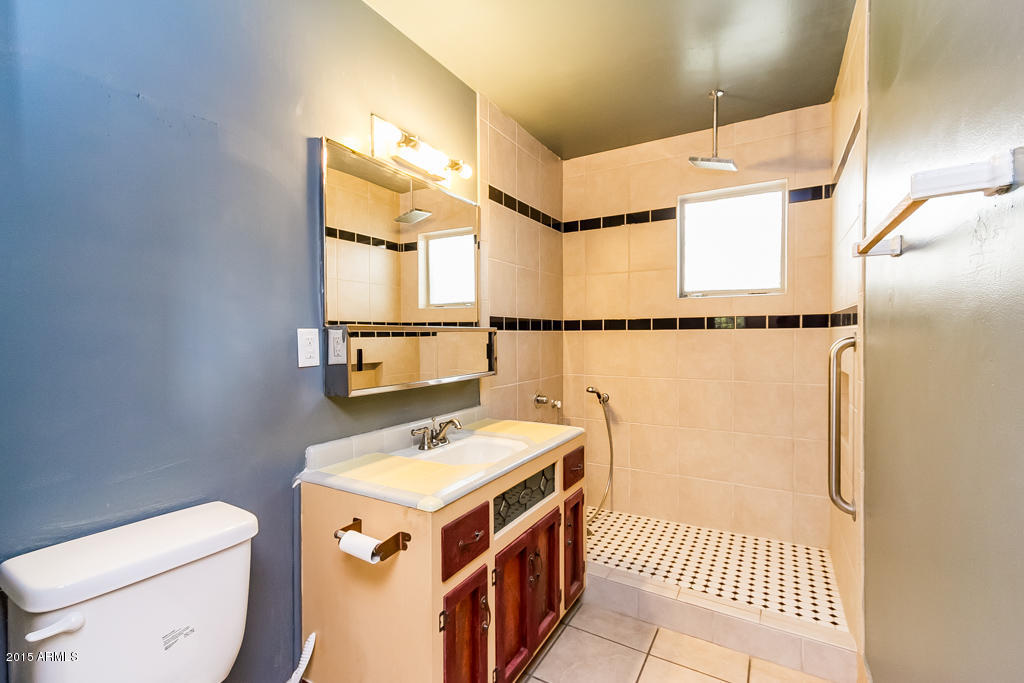 1904 East Monte Vista Road Phoenix, AZ 85006 - Photo 9 of 15 1904_E_Monte_Vista_Rd_AZ-12