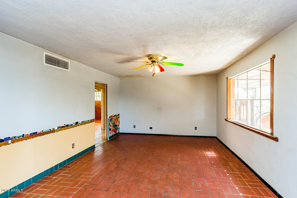 1904 East Monte Vista Road Phoenix, AZ 85006 - Photo 10 of 15 1904_E_Monte_Vista_Rd_AZ-13