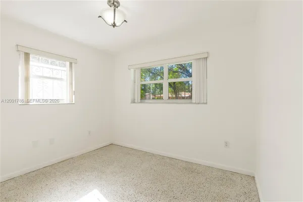 $624,995 | 565 Northeast 160th Terrace, Miami, FL 33162