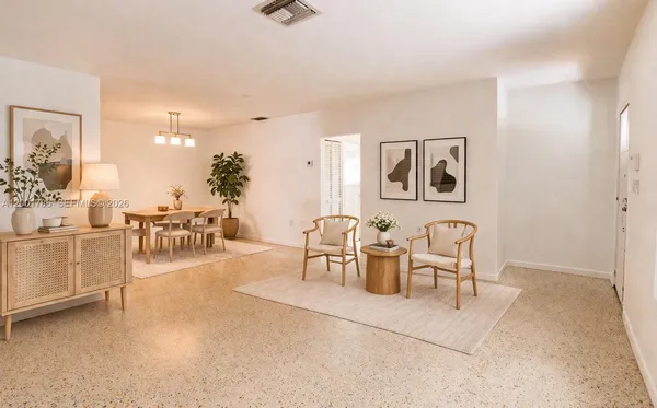$624,995 | 565 Northeast 160th Terrace, Miami, FL 33162