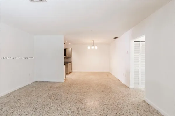 $624,995 | 565 Northeast 160th Terrace, Miami, FL 33162