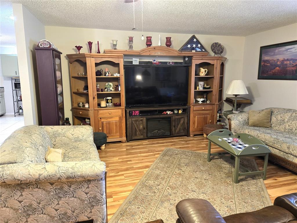37 Oak Loop Ocala, FL 34472 - Photo 5 of 23