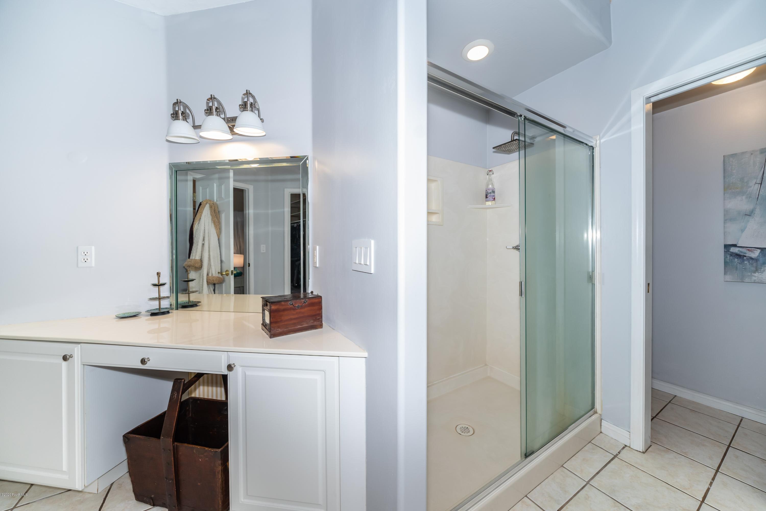1045 Evergreen Road Prescott, AZ 86303 - Photo 17 of 46 017_Master Bathroom