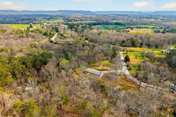 $269,000 | 550 North Center Point Acres, Walling, TN 38587