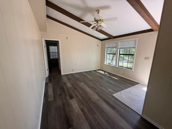 $1,195 | 23393 Nameless Road, Unit 113, Leander, TX 78641