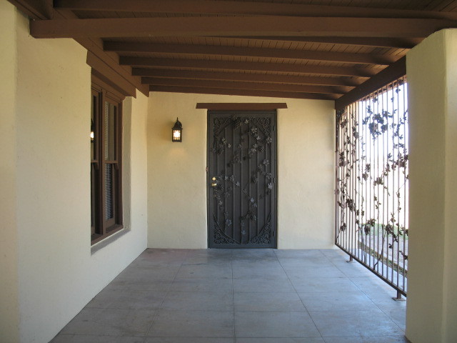 2919 East Granada Road Phoenix, AZ 85008 - Photo 4 of 29 Entry