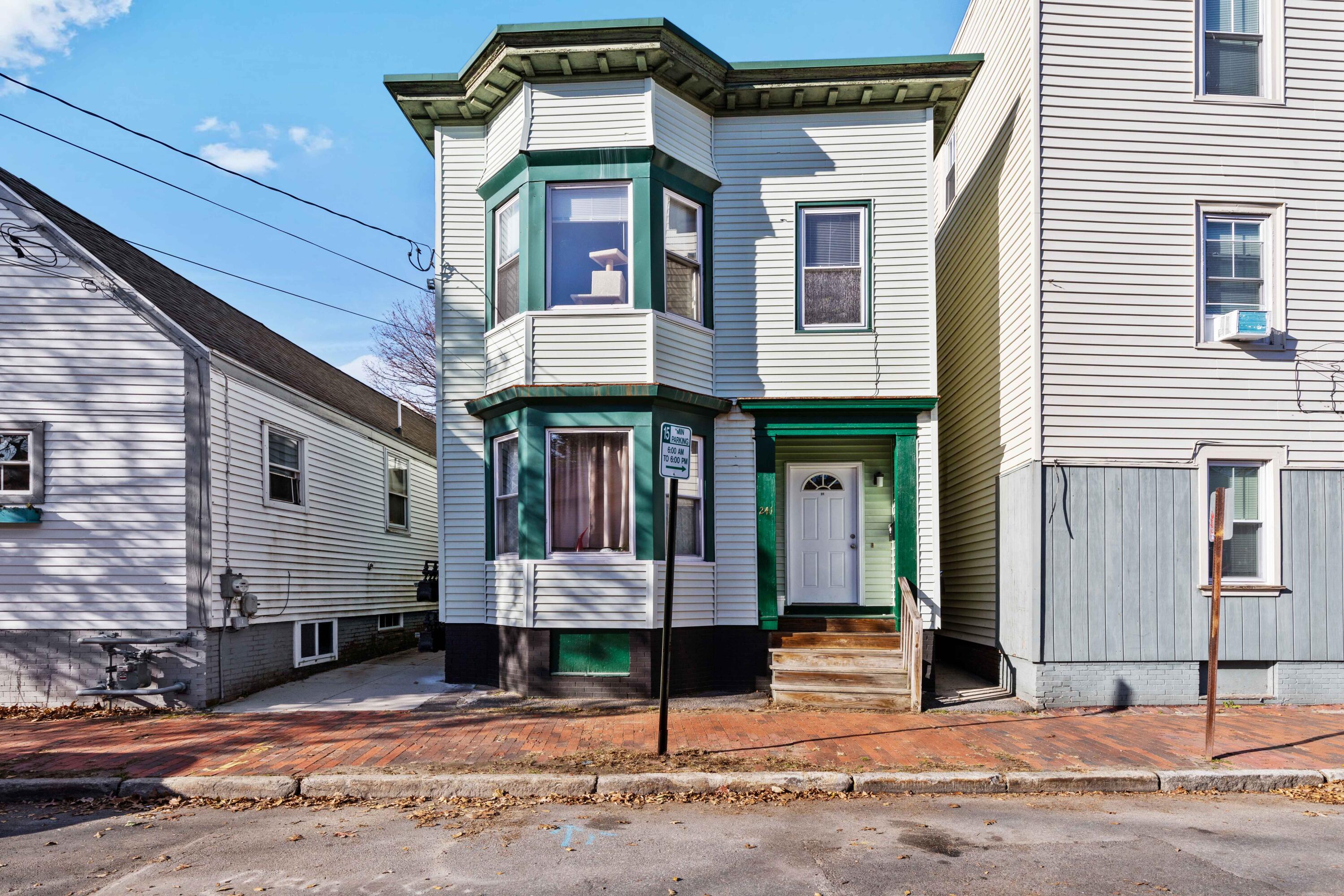 241 Spring Street Portland, ME 04102 - Photo 1 of 36 241 Spring Street Portland036