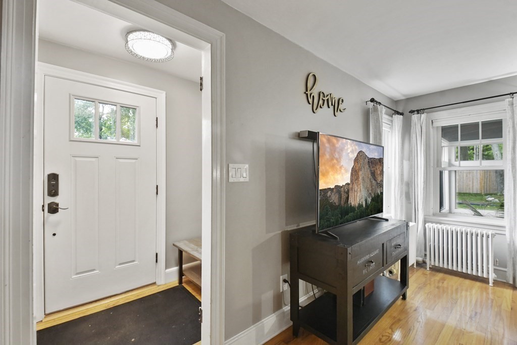 1 Suntaug Road Worcester, MA 01604 - Photo 6 of 37