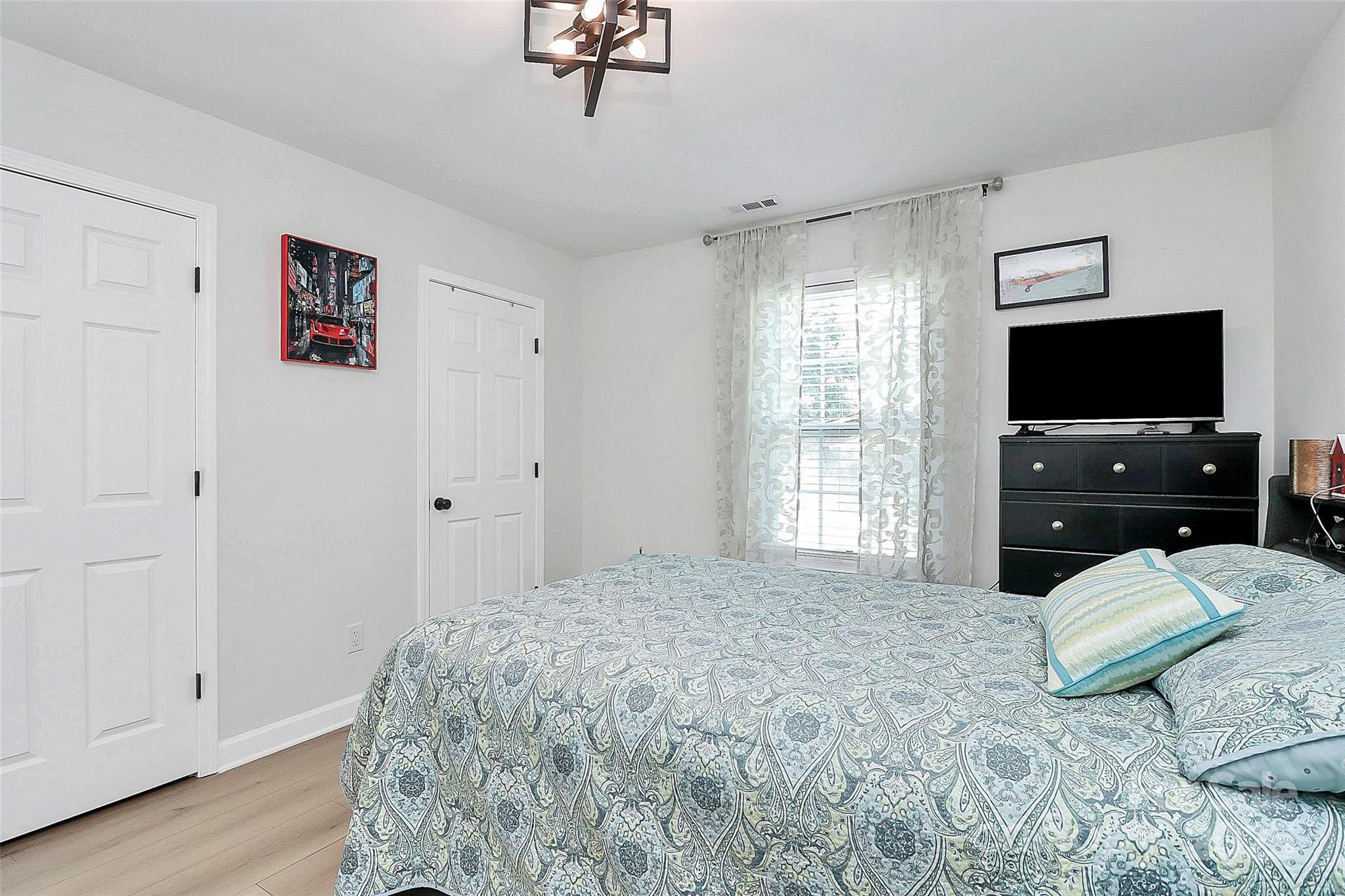 11314 Abernathy Road Charlotte, NC 28216 - Photo 23 of 46 Gallery Image 23