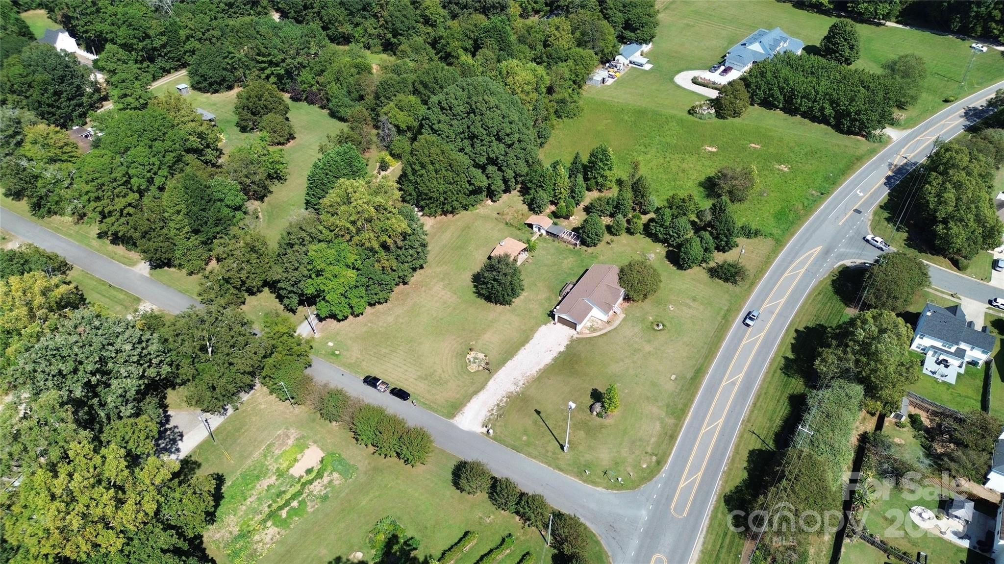 11314 Abernathy Road Charlotte, NC 28216 - Photo 40 of 46 Gallery Image 40