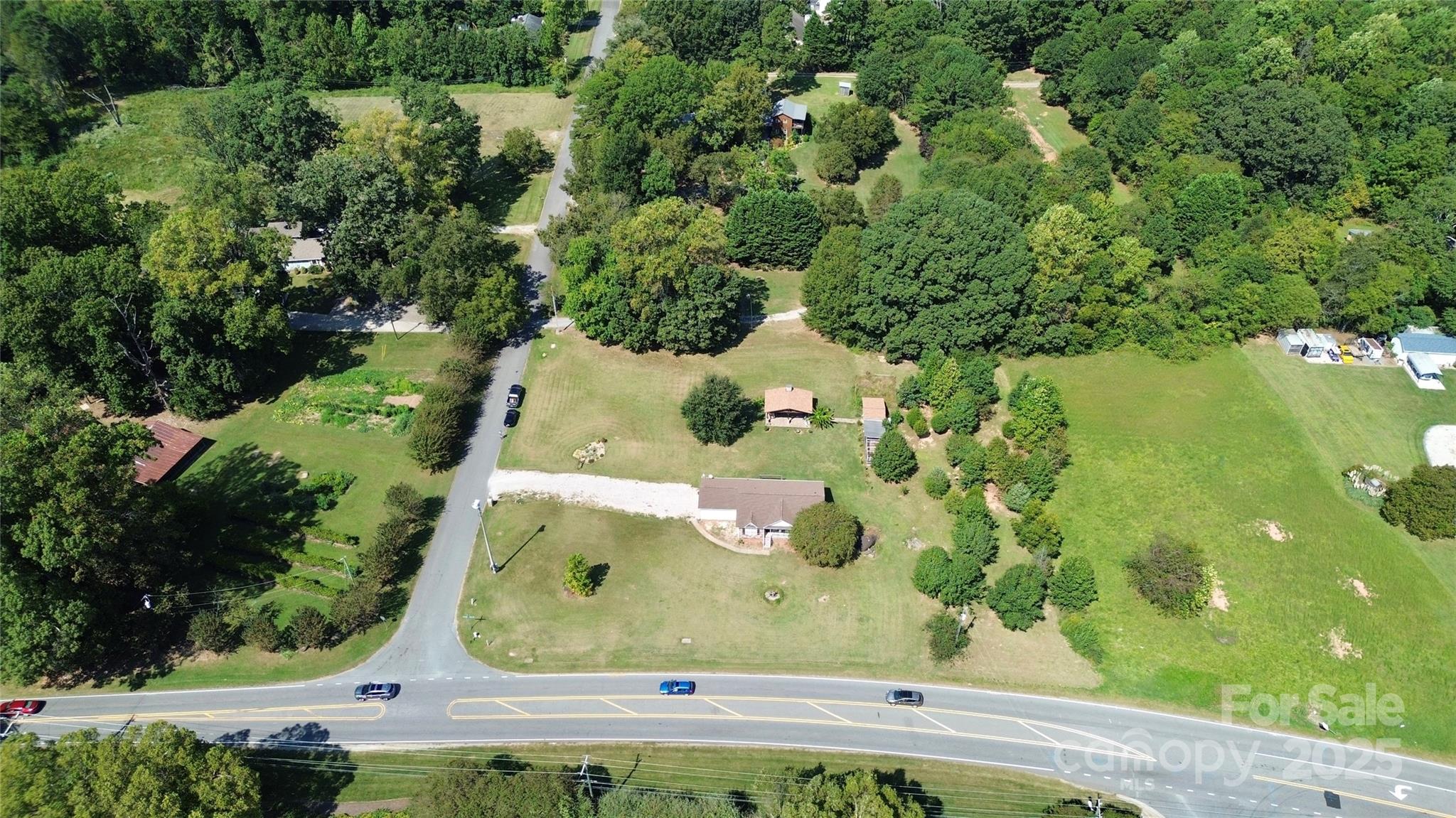 11314 Abernathy Road Charlotte, NC 28216 - Photo 42 of 46 Gallery Image 42