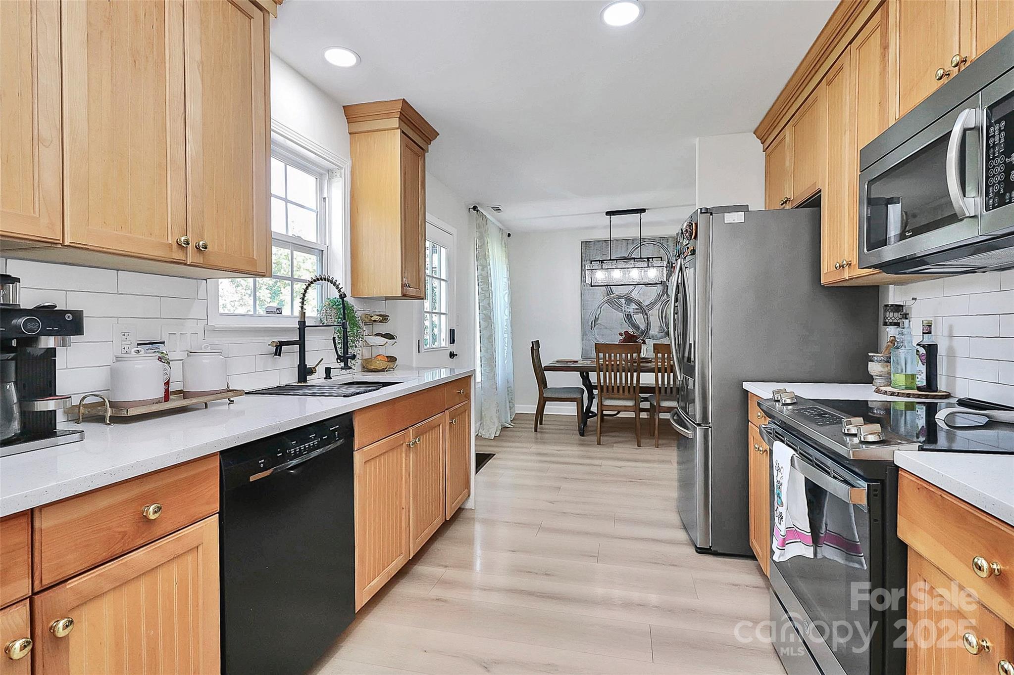 11314 Abernathy Road Charlotte, NC 28216 - Photo 10 of 46 Gallery Image 10