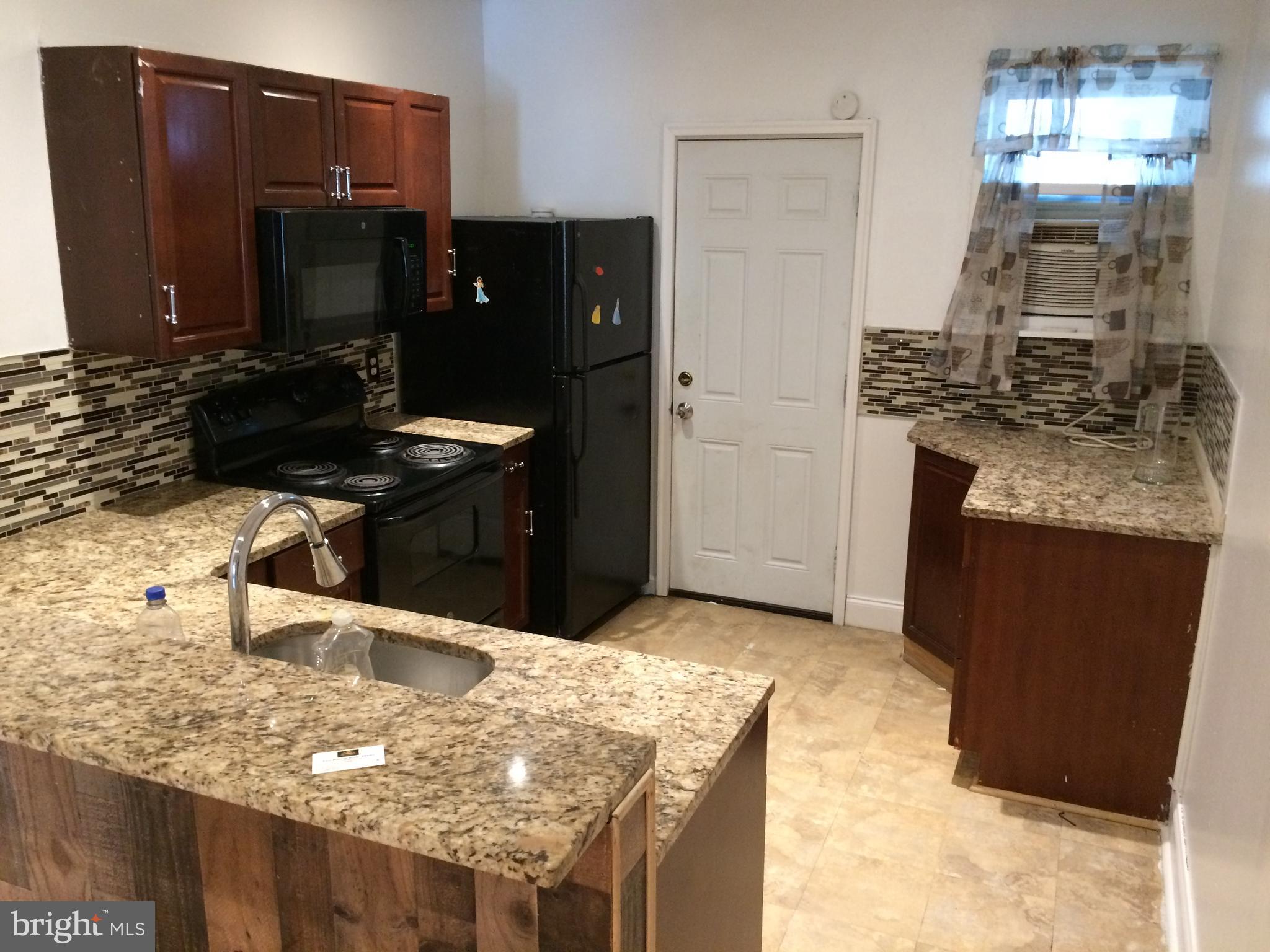 267 West Sheldon Street Philadelphia, PA 19120 - Photo 4 of 17