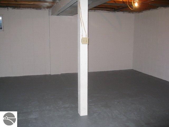 5300 Barney Road Traverse City, MI 49684 - Photo 9 of 13 1709389-8.JPG