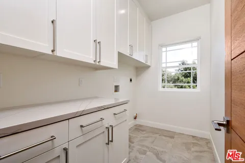 $2,945,000 | 29677 Mulholland Highway, Agoura Hills, CA 91301