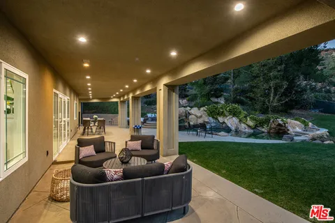 $2,945,000 | 29677 Mulholland Highway, Agoura Hills, CA 91301