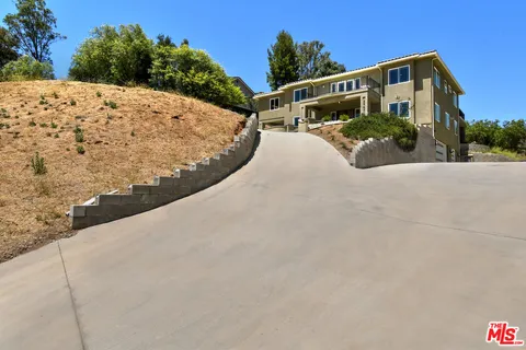 $2,945,000 | 29677 Mulholland Highway, Agoura Hills, CA 91301