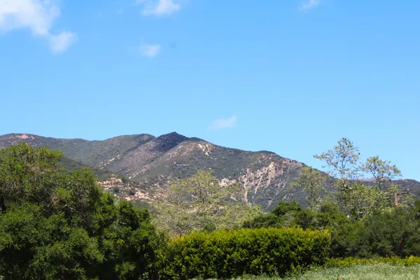 $2,150,000 | 809 Ashley Road, Montecito, CA 93108