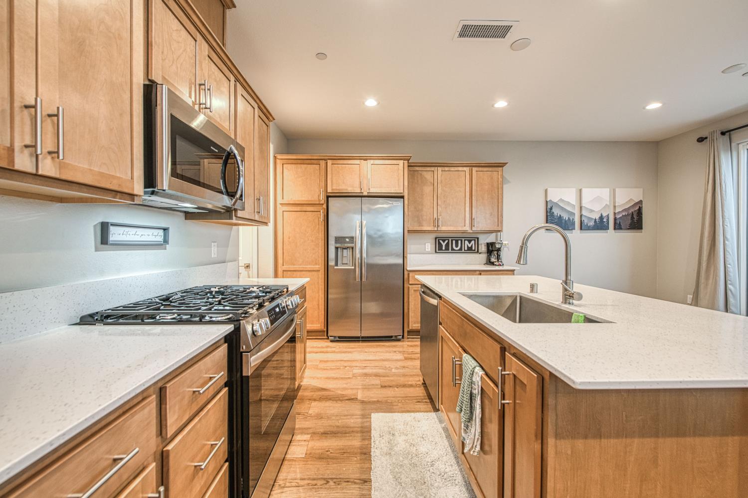 580 McCaffrey Way Madera, CA 93636 - Photo 13 of 42