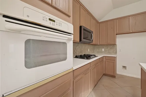 $2,550 | 2604 Hidden Creek Drive, Pearland, TX 77581
